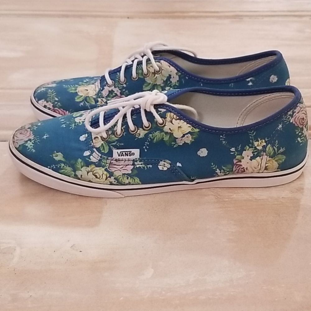 Vans floral Low top Shoes Size 7.5